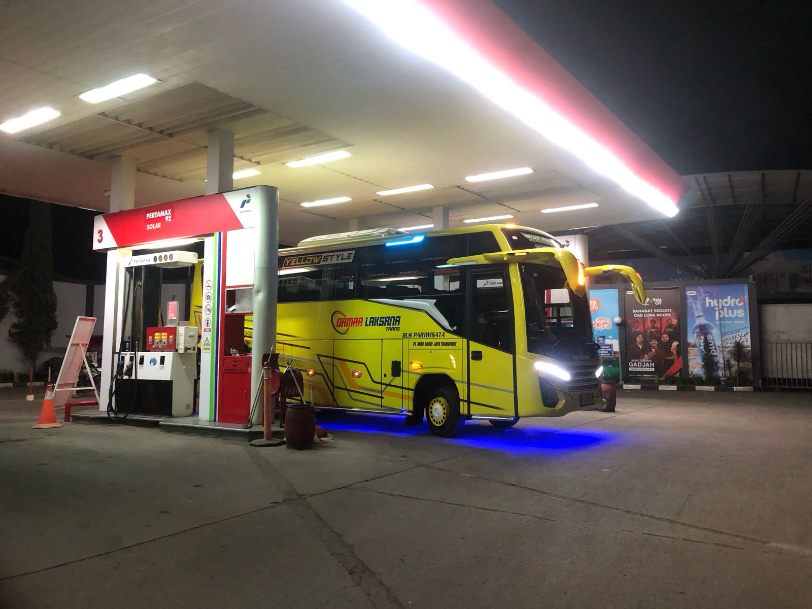 Eksterior Bus 1
